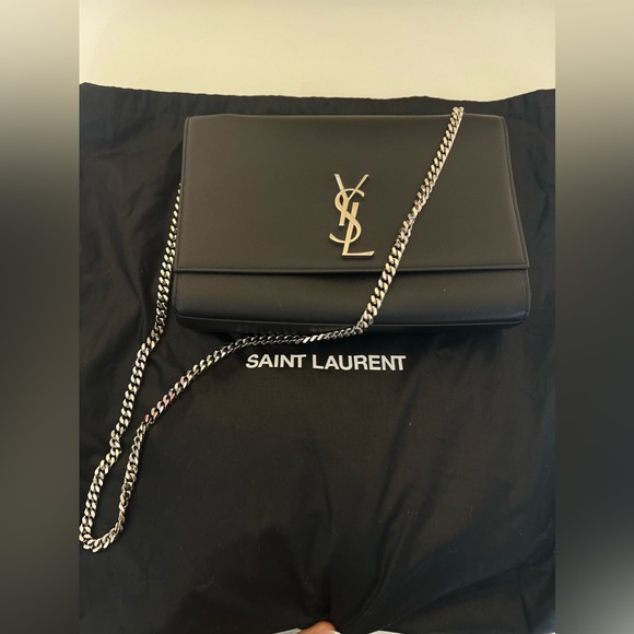 YSL Saint Laurent Large Logo Flap Bag - Picture 6 of 11